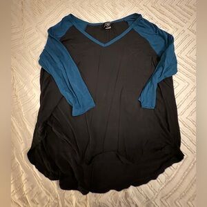 Torrid Black and Blue 3/4 length Sleeve V-Neck Top